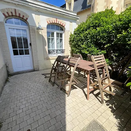 De La Tour * Saint-Aubin-Sur-Mer (Calvados)